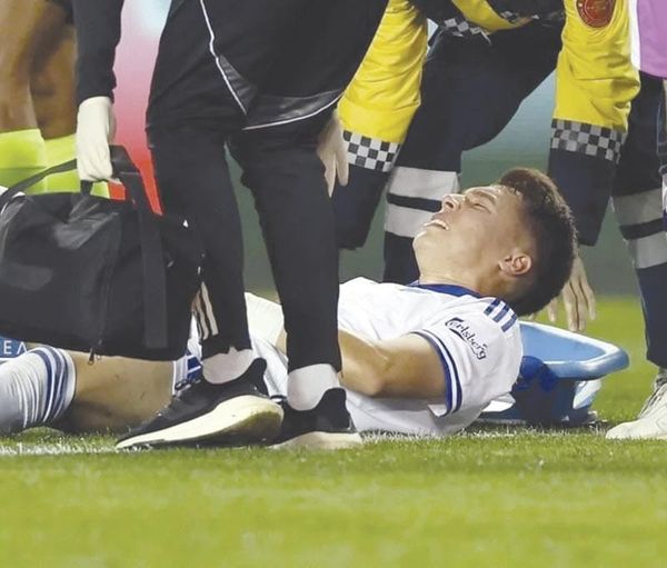 ¡SE ROMPE HUESCAS LIGAMENTOS Y PODRÍA PERDERSE EL MUNDIAL!