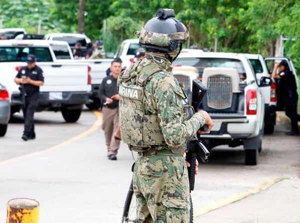 ¡CATEAN CORRALÓN DE EMPRESA DE GRÚAS!