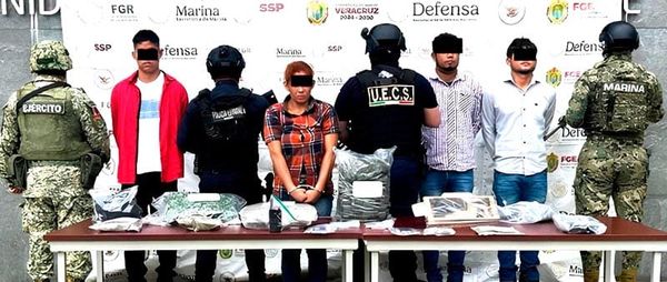 ¡CUATRO DETENIDOS EN OPERATIVO EN COTAXTLA! - FUE RESCATADA UNA PERSONA QUE MANTENÍAN PRIVADA DE LA LIBERTAD