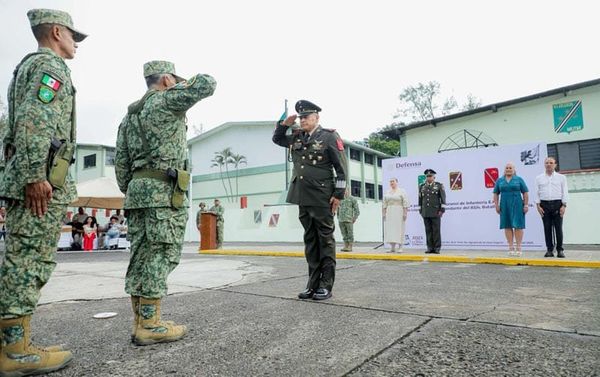 ¡LLEGA EL CORONEL CÁRDENAS! - A LA BOTICARIA