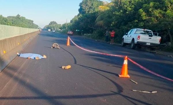 ¡ABUELITO PIERDE LA VIDA ARROLLADO POR CAMIONETA!