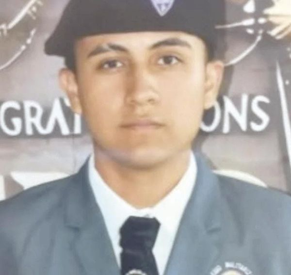 ¡MADRE ENTREGA A SU HIJA DE 16 AÑOS!