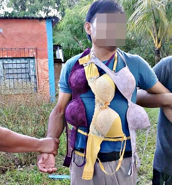 ¡‘RATA’ DEJABA SIN BRASSIERES Y CHONES A LAS VECINAS!