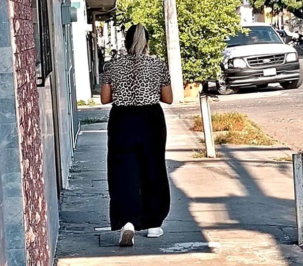 ¡COMERCIANTE REPORTÓ A UNA MUJER QUE INTENTÓ PAGAR CON BILLETE FALSO!