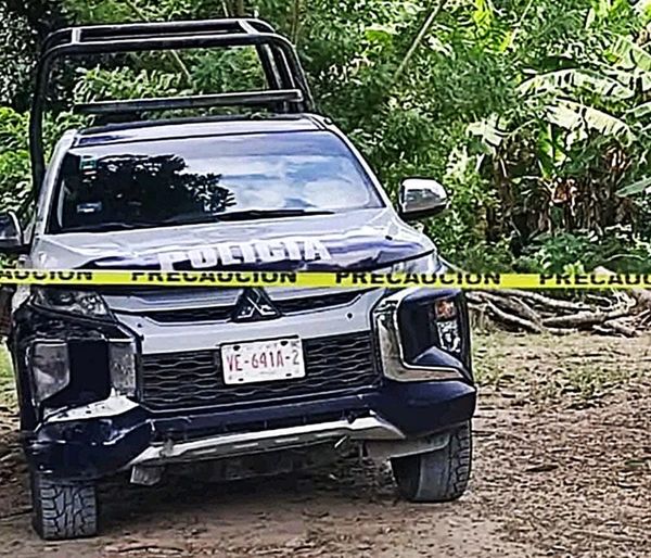 ¡LOCALIZAN A HOMBRE MUERTO EN UN ARROYO!