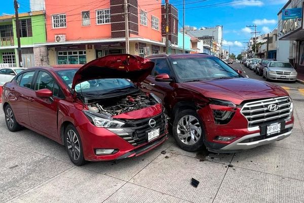 ¡FUERTE CHOQUE FRENTE AL CRISTO DEL BUEN VIAJE!