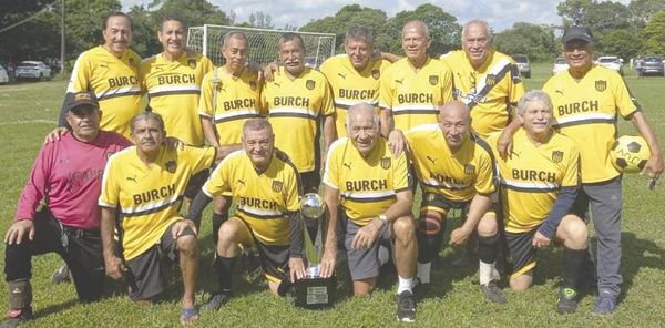 ¡PEÑAROL BURCH Y COSMOS MÚSIC GANAN TÍTULOS!