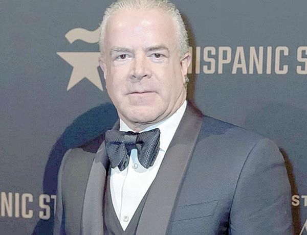 ¡ACUSAN A RAÚL ROCHA, DUEÑO DE MISS UNIVERSO!