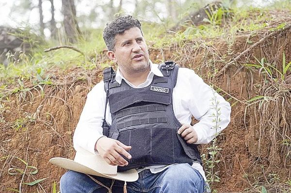 ¡DETIENEN A ESCOLTAS DE CARLOS MANZO! - FISCALÍA DE MICHOACÁN