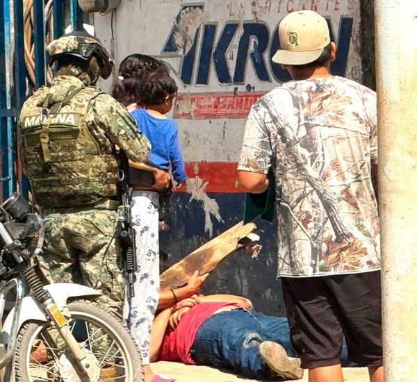 ¡ASESINAN A MECÁNICO EN TALLER DE MOTOS!