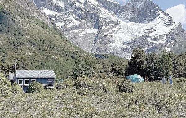 ¡MUEREN DOS TURISTAS MEXICANOS Y OTROS 7 ESTÁN DESAPARECIDOS!
