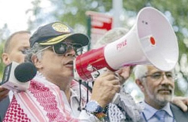 ¡PETRO LAMENTA EL “SILENCIO” EN LATINOAMÉRICA ANTE ATAQUES DE EU!