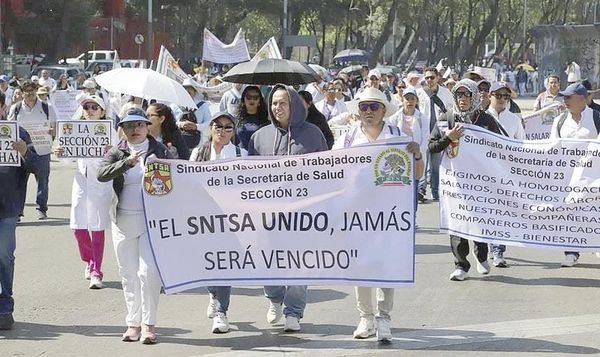 ¡AMAGAN TRABAJADORES DE SALUD CON PARAR LABORES!