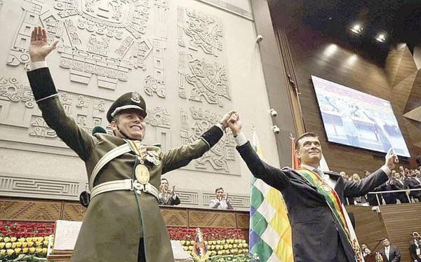 ¡AFLORAN ROCES ENTRE EL MANDATARIO DE BOLIVIA Y SU VICEPRESIDENTE!