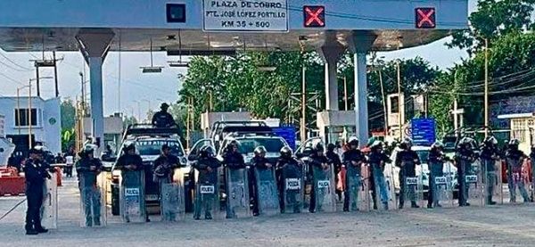 ¡CIERRAN EL PUENTE! - CON ANTIMOTINES