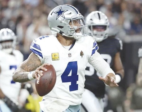 ¡TIENE PRESCOTT SU NOCHE EN LAS VEGAS!