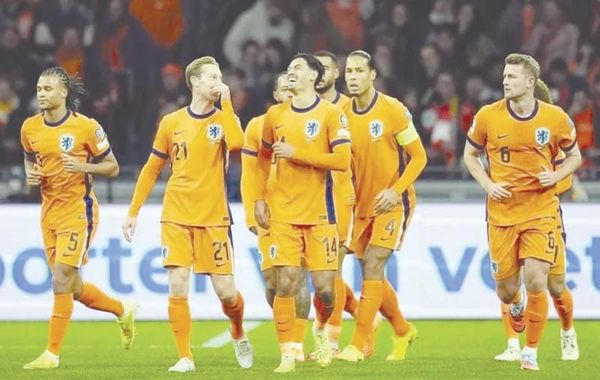 ¡GOLEA PAÍSES BAJOS A LITUANIA Y SELLA PASE AL MUNDIAL!