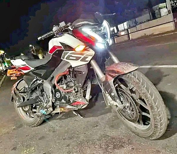 ¡LADRONES ROBAN MOTO DEPORTIVA CUANDO EL DUEÑO ‘PLANCHABA OREJA’!