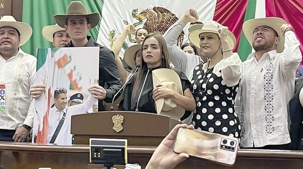 ¡GRECIA PROTESTA COMO ALCALDESA! - TRAS LA MUERTE DE CARLOS MANZO