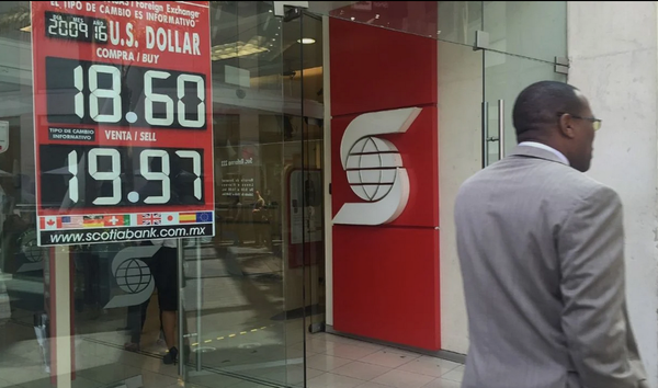 ¡PESO SE FORTALECE TRAS DECISIÓN DE BANXICO E INCERTIDUMBRE EN EEUU!