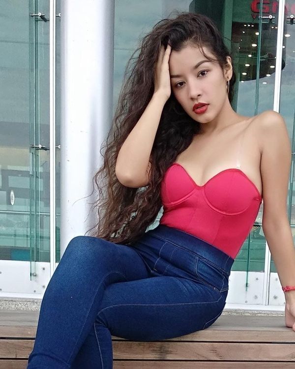 MUCHAS FELICIDADES PARA LA BELLA VALERY CARRERA