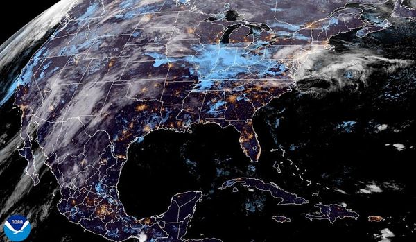 ¡ENTRE LA BRUMA, LOS CIRRUS Y EL CALOR OTOÑAL! - *EL SÁBADO 22, UN "NORTECITO"