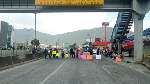 ¡BLOQUEO DEL SECTOR SALUD EN PLAN DE RÍO!