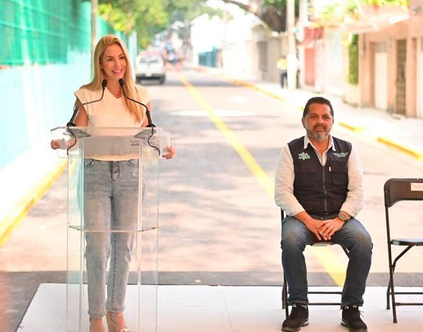 ¡INAUGURA PATY OTRA CALLE!