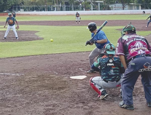 ¡SE REANUDA EL SOFTBOL DE PLAYA DE VACAS!