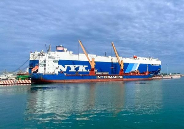 ¡MUEVEN 27.7 MILLONES DE TONELADAS EN EL PUERTO!