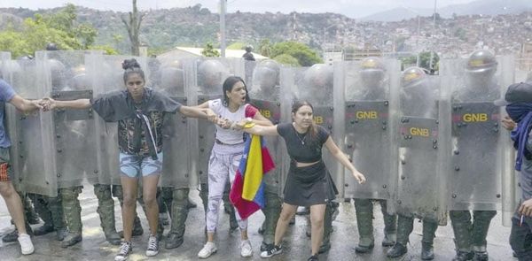 ¡VENEZUELA CONFIRMA EXCARCELACIÓN DE CASI UN CENTENAR DE PRESOS DETENIDOS! - TRAS LAS ELECCIONES DE 2024