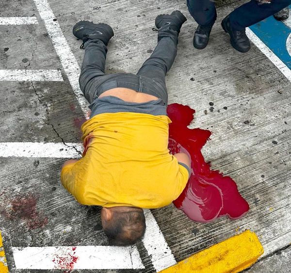 ¡ASESINAN A ESCOLTA! - MARINO RETIRADO FALLECIÓ POR DISPAROS DE ARMA AFUERA DEL BANCO BANORTE