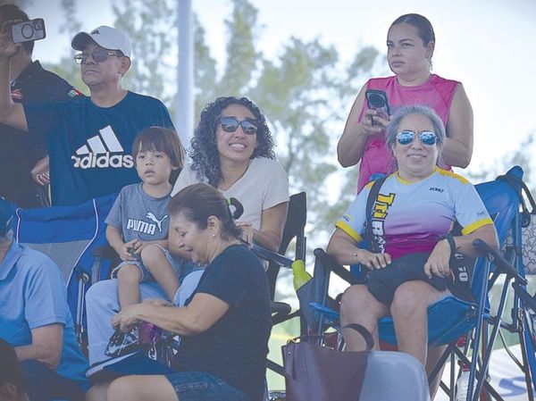 ¡PADRES DE FAMILIA!: PATROCINADORES DEL ALMA Y MOTOR DEL DEPORTE VERACRUZANO!