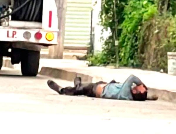 ¡BALEAN A TRABAJADOR DE CHATARRERA!