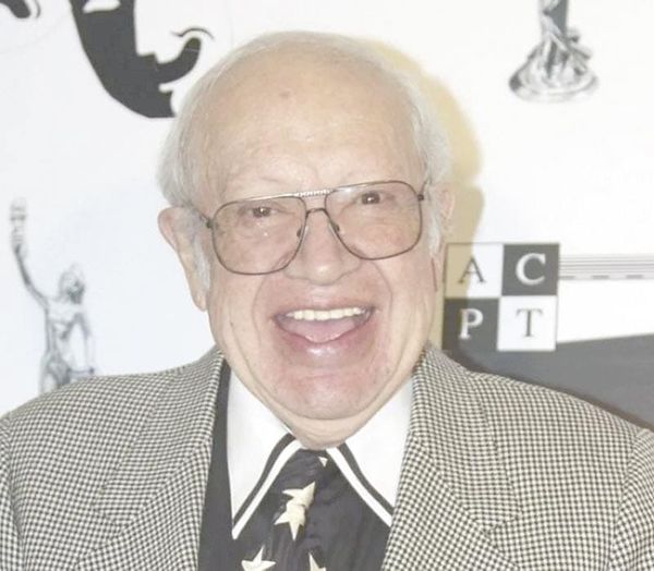 ¡FALLECE EDUARDO MANZANO!