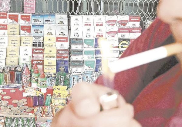 ¡CAJETILLA DE CIGARROS COSTARÁ HASTA 106 PESOS EN 2026!