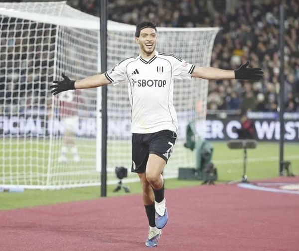 ¡ANOTA RAÚL JIMÉNEZ Y DA TRIUNFO AL FULHAM!