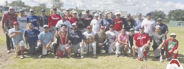 ¡BRILLA EL JUEGO PADRES FRENTE A HIJOS EN LA LIGA “BETO ÁVILA”!