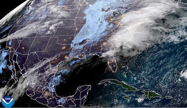 ¡EL FRENTE FRÍO ESTÁ ATORADO EN TECOLUTLA! - *PERO MANDA ALGUNAS LLUVIAS Y NORTE FRESCO