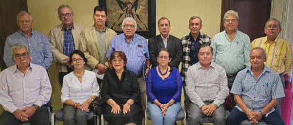 ENTRA SANTA  MAN! Asume dirigencia del FESAPAUV