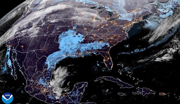 ¡EN PLENO INVIERNO: LLUEVE CON TRUENOS Y NORTECITO! - *UN CANAL Y AIRE BOREAL LO OCASIONAN