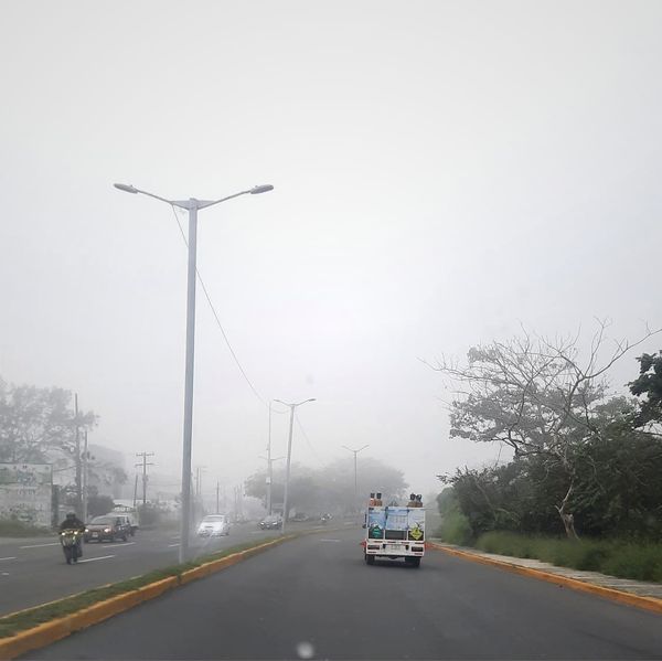 ¡VERACRUZ AMANECE ENTRE NEBLINA; MAÑANA ENTRA FRENTE FRÍO CON NORTE!