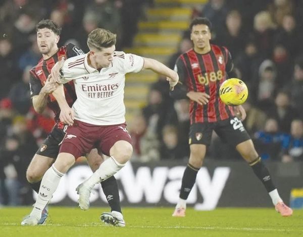 ¡SIGUE ARSENAL IMPARABLE EN LA CIMA DE LA PREMIER LEAGUE!