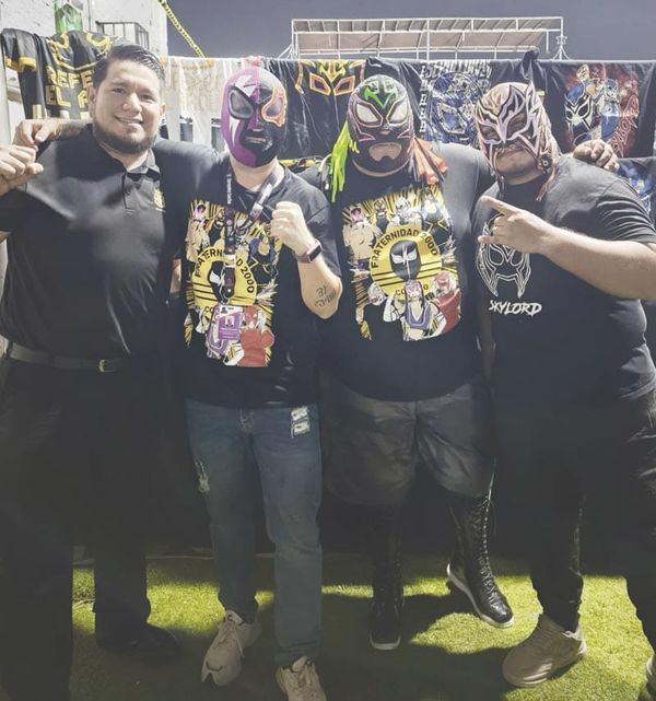 ¡HABRÁ EXPOSICIÓN DE LUCHA LIBRE EN LA FRATERNIDAD 2000!