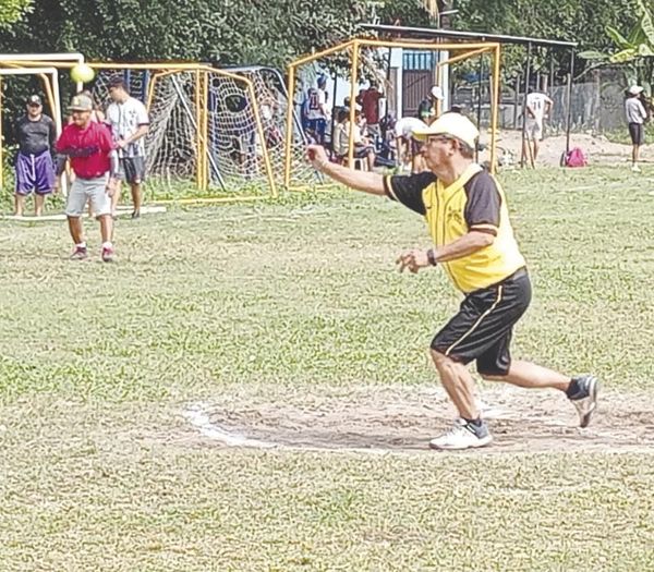 ¡PALAPA MUÑECO ES LÍDER ÚNICO EN LA PELOTA TIPO PLAYERO DE LA CUAUHTÉMOC!