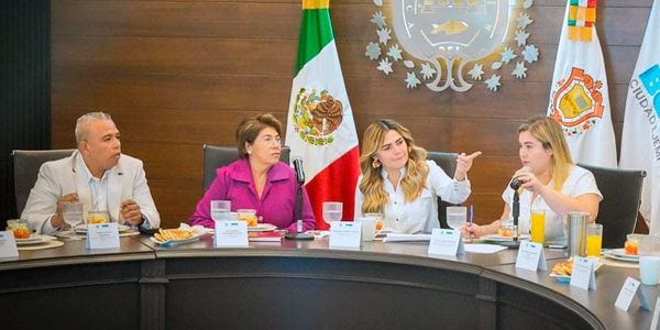 ¡LLEVAN MESA DE LA PAZ A BOCA! - *Maryjose fue la anfitriona