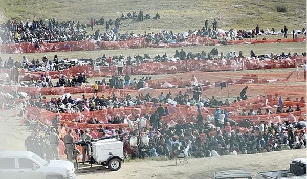 ¡VARADOS EN MÉXICO MILES DE MIGRANTES! - POR CANCELACIÓN DE CBP ONE
