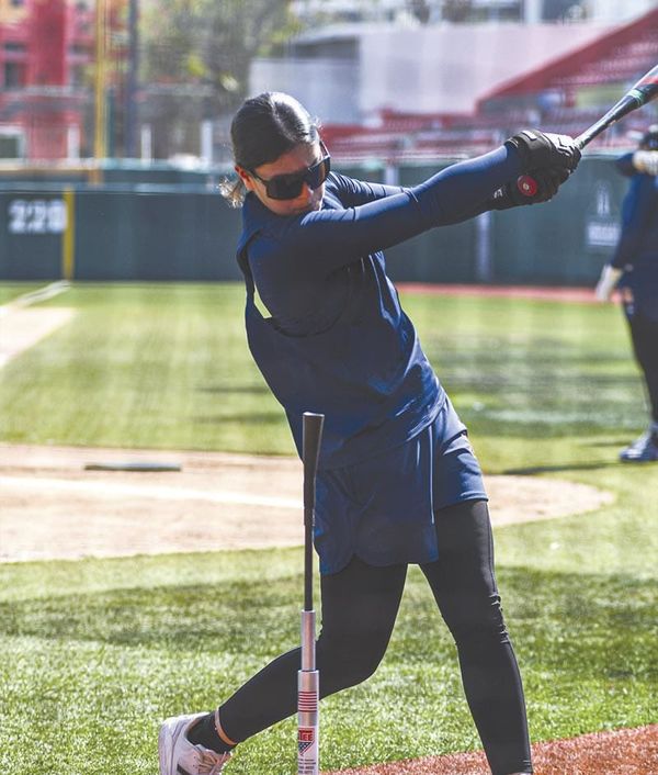 ¡AGUILA FRENTE A DIABLOS DE SOFBOL FEMENIL EN AMISTOSO!