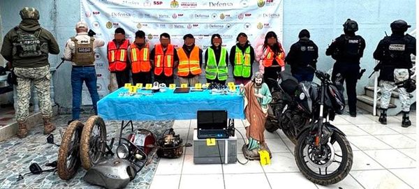 ¡CAPTURAN A 9 NARKIKIRIS EN OPERATIVO EN TLALTETELA! - *Les aseguraron cristal, marihuana, una pipa, así como motocicletas y vehículos desvalijados