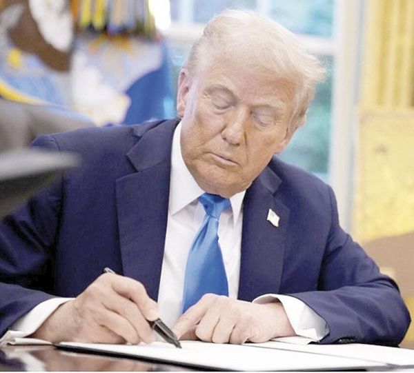 ¡TRUMP ELEVA LOS ARANCELES A COREA DEL SUR DEL 15% AL 25%!
